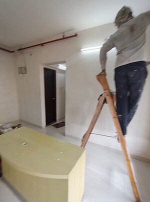 Furnished Amenities in 1.5 BHK Apartment at Ghatkopar East – for Rent