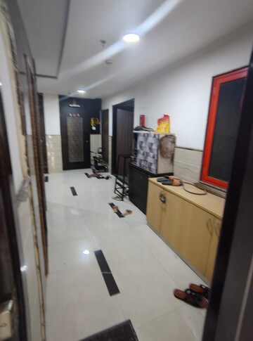 Living Room in 1.5 BHK Apartment at Ghatkopar East – for Rent