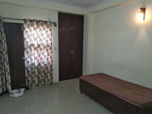 Room in 2 BHK Apartment at Sector 33 – for Sale