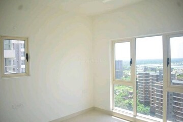 Room in 4 BHK Apartment at PS One 10, New Town – for Sale