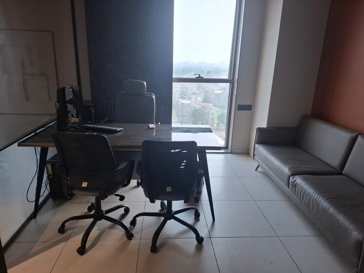 Team Area, science city Commercial Office Space in IT/SEZ 1500 Sq.Ft. In Science City Ahmedabad 9212571