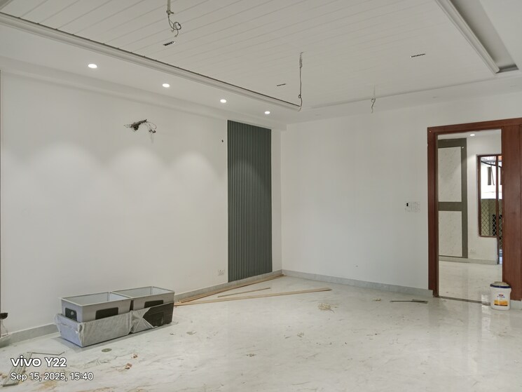 Room, green fields colony 3 Bedroom 1650 Sq.Ft. Builder Floor In Green Fields Colony Faridabad 9212597