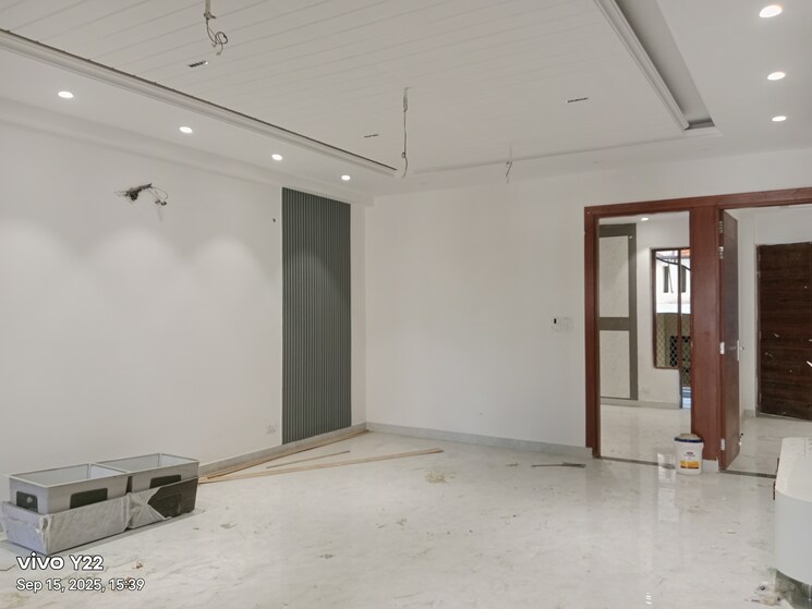 Room, green fields colony 3 Bedroom 1650 Sq.Ft. Builder Floor In Green Fields Colony Faridabad 9212597