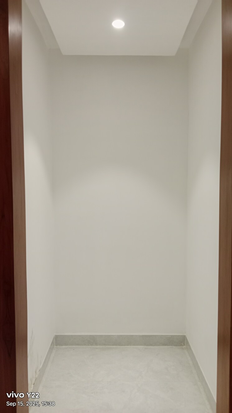 Room, green fields colony 3 Bedroom 1650 Sq.Ft. Builder Floor In Green Fields Colony Faridabad 9212597