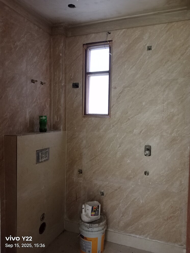 Bathroom, green fields colony 3 Bedroom 1650 Sq.Ft. Builder Floor In Green Fields Colony Faridabad 9212597