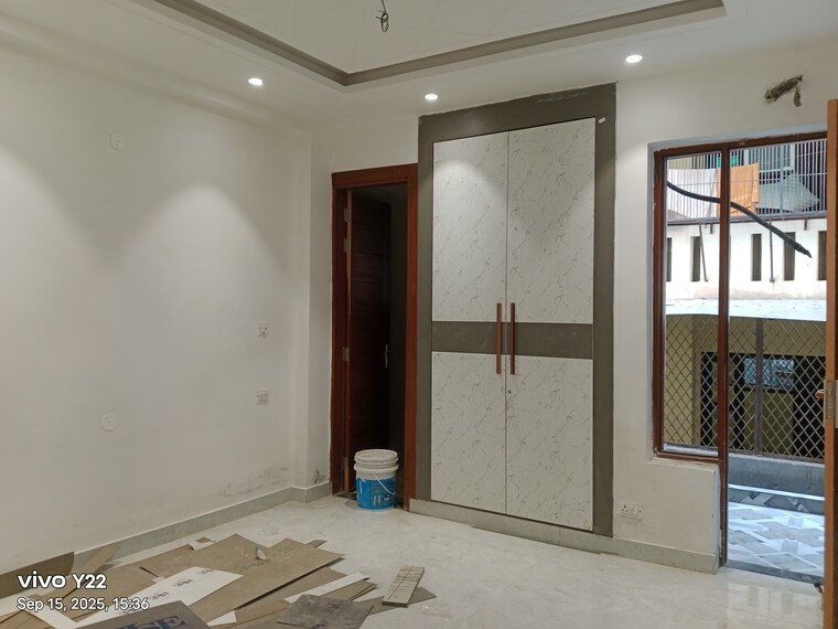 Room, green fields colony 3 Bedroom 1650 Sq.Ft. Builder Floor In Green Fields Colony Faridabad 9212597