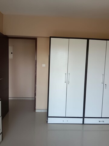 Room in 2 BHK Apartment at K Raheja Corp Vistas Mumbai, Chandivali – for Rent