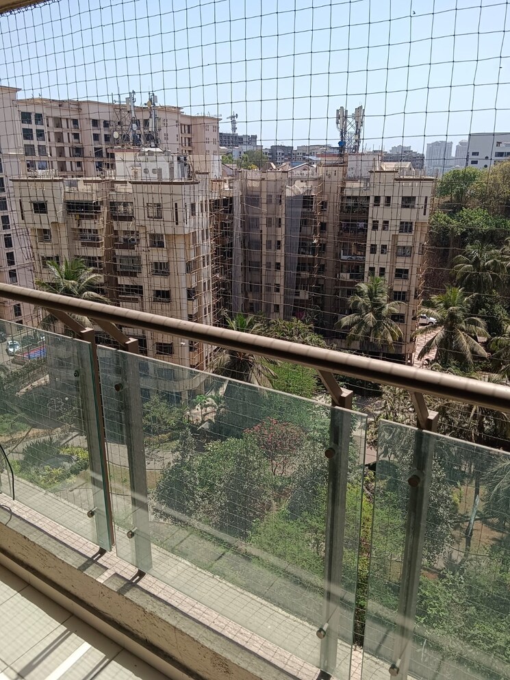 Balcony, k-raheja-corp-vistas-mumbai 2 Bedroom 1099 Sq.Ft. Apartment In Chandivali Mumbai 9212600