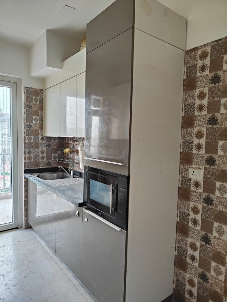 Kitchen, dlf-the-skycourt 3 Bedroom 1931 Sq.Ft. Apartment In Sector 86 Gurgaon 9212599