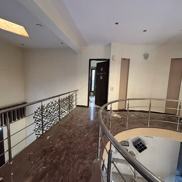 Team Area in 6+ BHK Villa at Sector 23 – for Rent