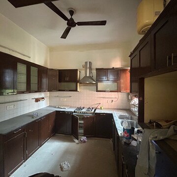 Kitchen in 6+ BHK Villa at Sector 23 – for Rent