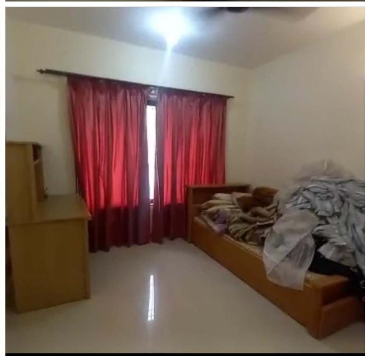 3 BHK 2400 Sq.Ft. Apartment in Lokhandwala Complex