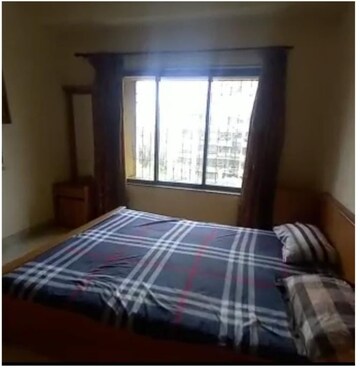Bedroom in 3 BHK Apartment at Lokhandwala Complex, Andheri West – for Rent