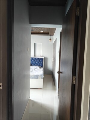 Building Lobby in 1.5 BHK Apartment at Metropolis Bayside, Kasarvadavali – for Sale