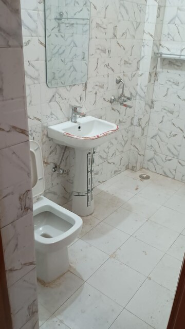 Bathroom in 2 BHK Independent House at RWA Apartments Sector 41, Sector 41 – for Rent