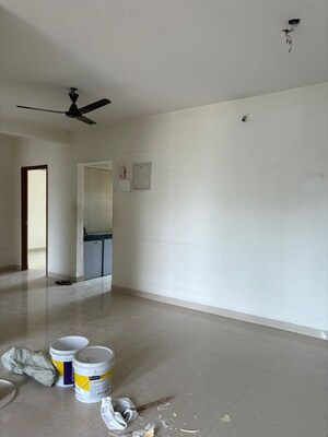 Room in 2 BHK Apartment at Shah Royale, Kharghar – for Sale