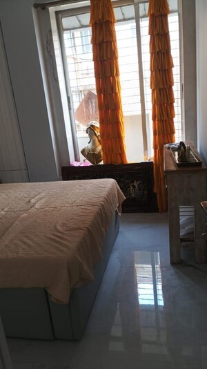 Bedroom in 2 BHK Apartment at Shyam Niwas CHS, Cumbala Hill – for Sale