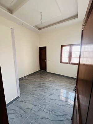 Room in 3 BHK Independent House at Gms Road – for Sale