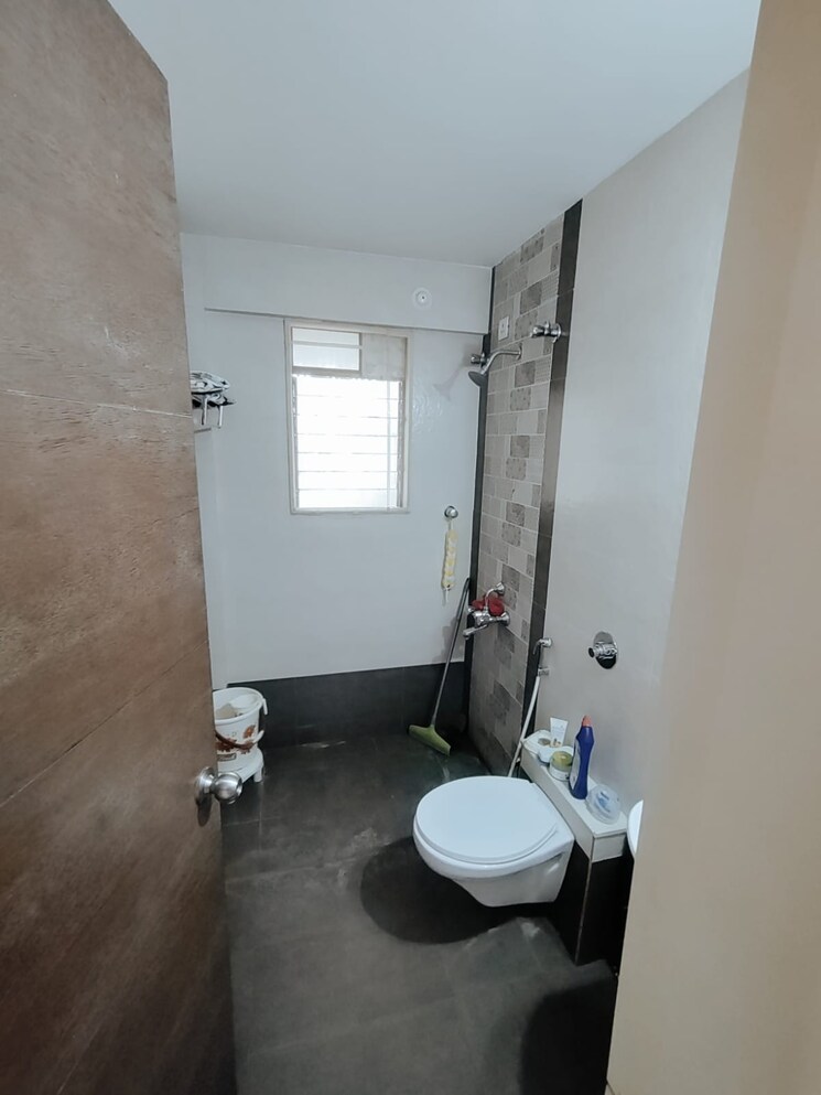 Bathroom, arc-pukharaj 3 Bedroom 1124 Sq.Ft. Apartment In Mundhwa Pune 9212717