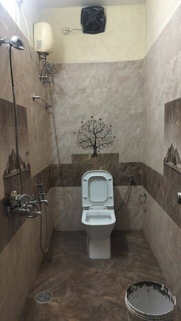 Bathroom in 3 BHK Apartment at Jubilee Hills – for Rent