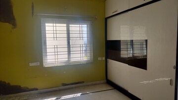 Room in 3 BHK Apartment at Jubilee Hills – for Rent