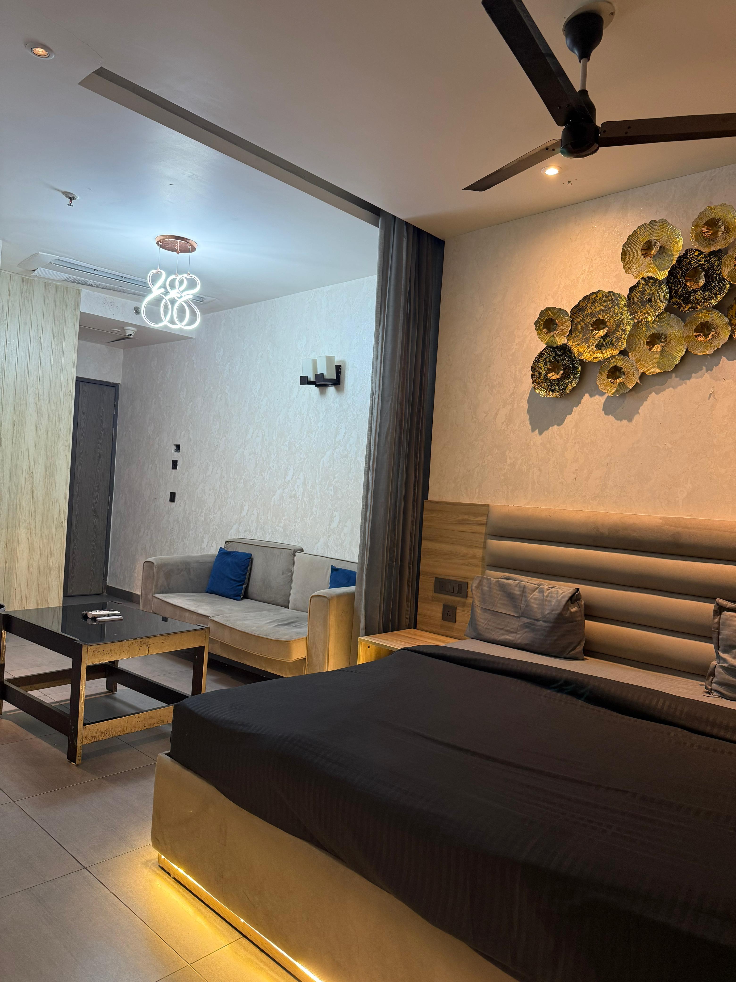 2 BHK + Study Room Apartment For Sale in Supertech Cape Town