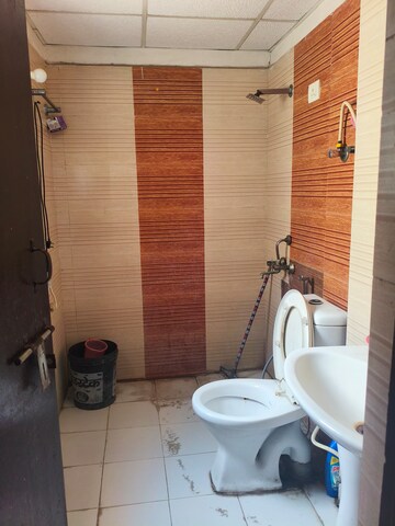 Bathroom in 2.5 BHK Apartment at Gardenia Gateway, Sector 75 – for Rent