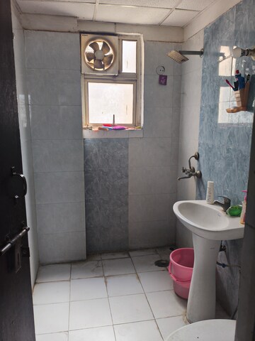 Bathroom in 2.5 BHK Apartment at Gardenia Gateway, Sector 75 – for Rent