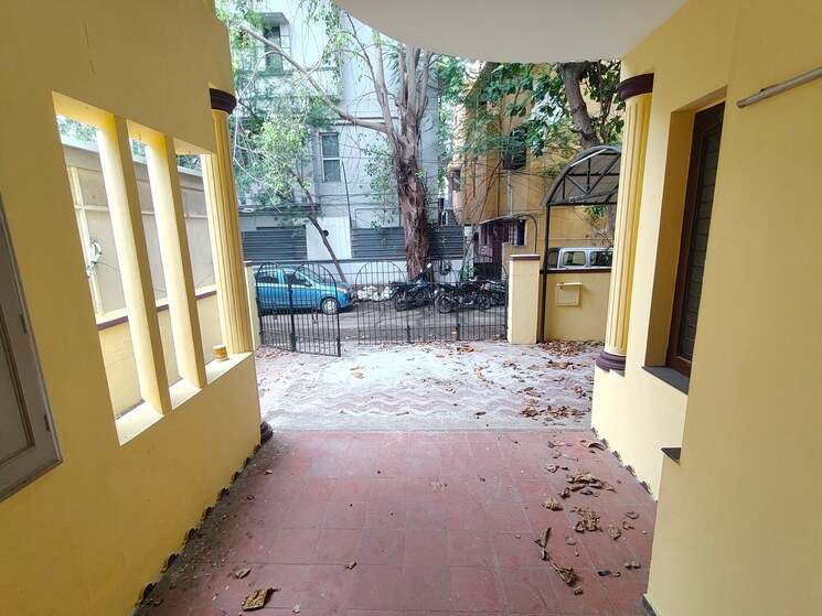 Bedroom, ashok nagar Commercial Warehouse 4500 Sq.Yd. In Ashok Nagar Chennai 9212894