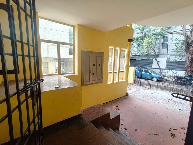 Kitchen, ashok nagar Commercial Warehouse 4500 Sq.Yd. In Ashok Nagar Chennai 9212894