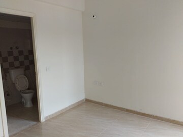 Room in 2 BHK Apartment at Gaur Atulyam, Omicron I Greater Noida – for Sale