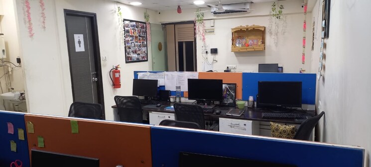 Team Area, malad west Commercial Office Space 1500 Sq.Ft. In Malad West Mumbai 9212923
