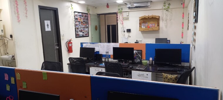 Team Area, malad west Commercial Office Space 1500 Sq.Ft. In Malad West Mumbai 9212923