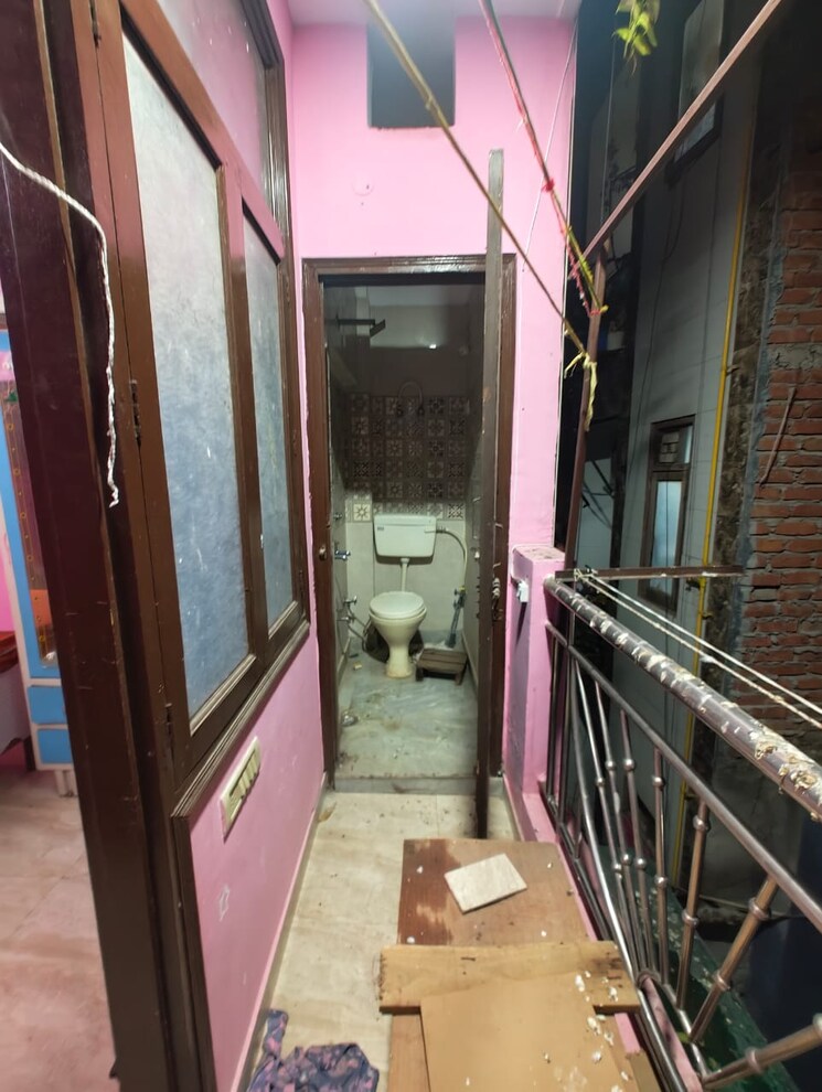 Balcony, govindpuri 2 Bedroom 700 Sq.Ft. Builder Floor In Govindpuri Delhi 9212909