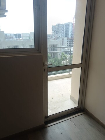 Room in 3 BHK Apartment at Pareena Coban Residences, Sector 99a – for Rent