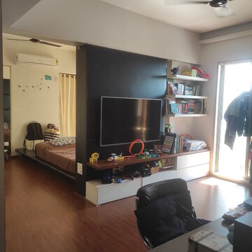 Living Room in 2 BHK Apartment at Pearl Heights, Yari Road – for Sale