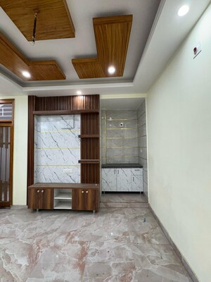Room in 3 BHK Builder Floor at Gms Road – for Sale