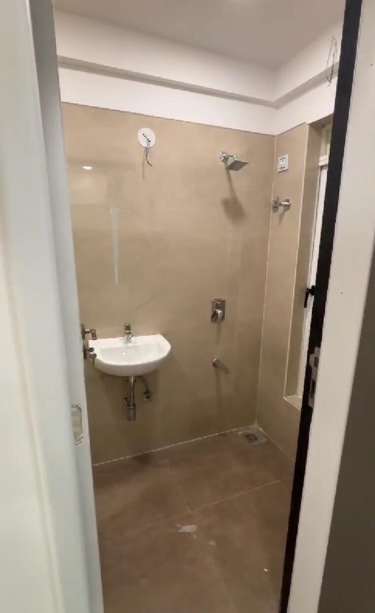 Bathroom, powai 3 Bedroom 1039 Sq.Ft. Apartment In Powai Mumbai 9213063