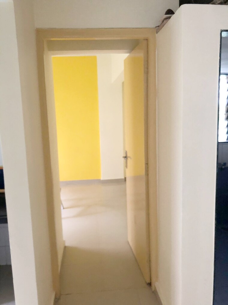 Room, puranik-city 1 Bedroom 447 Sq.Ft. Apartment In Kasarvadavali Thane 9213088