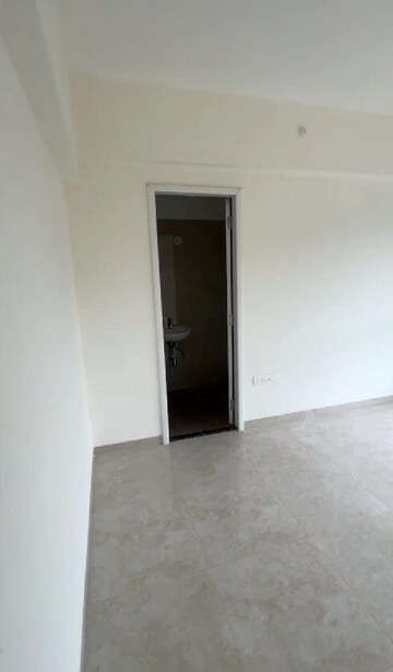 Room in 2 BHK Apartment at Powai – for Sale