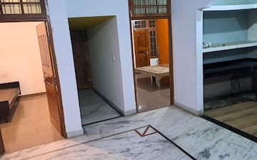 3 BHK Builder Floor For Rent in Gomti Nagar