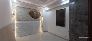  2.5 BHK Builder Floor at Sector 110 – for Sale