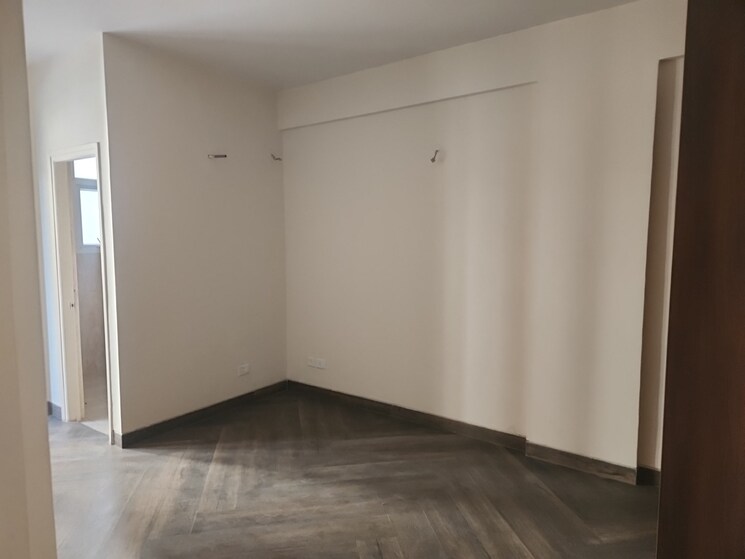 Room, wave-executive-floors 2 Bedroom 900 Sq.Ft. Apartment In Wave City Ghaziabad 9213096