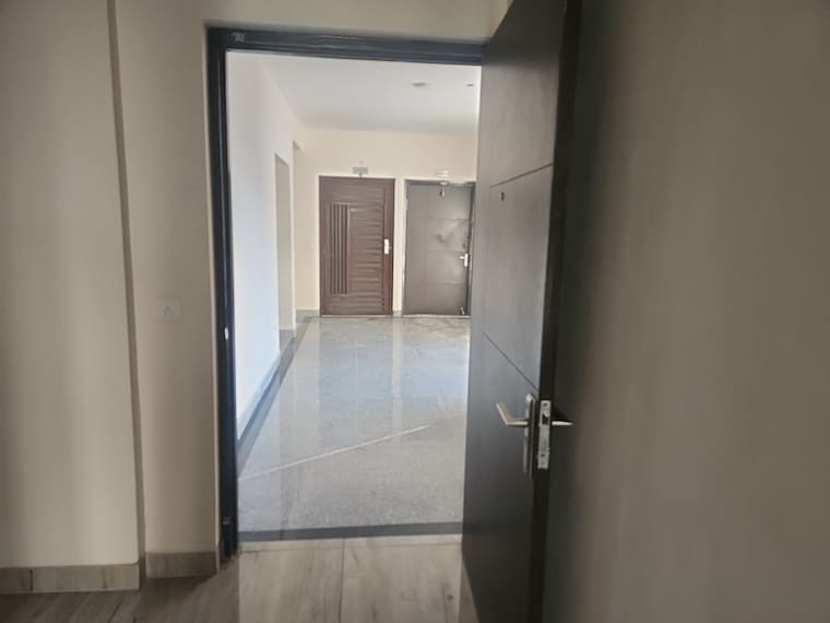 Bathroom, wave-executive-floors 2 Bedroom 900 Sq.Ft. Apartment In Wave City Ghaziabad 9213133
