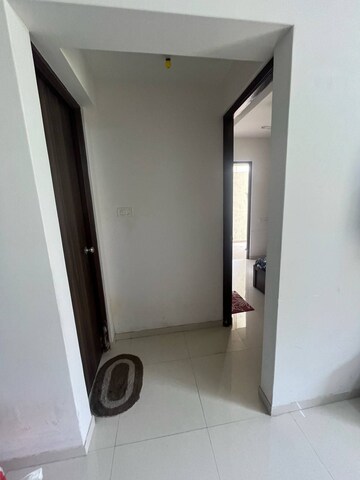 Room in 1 BHK Apartment at Goel Ganga Amber, Tathawade – for Rent
