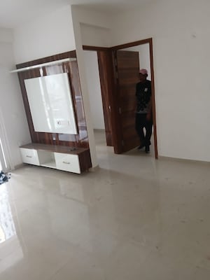 Room in 2 BHK Apartment at SVG Heights, Phi Iii Greater Noida – for Sale