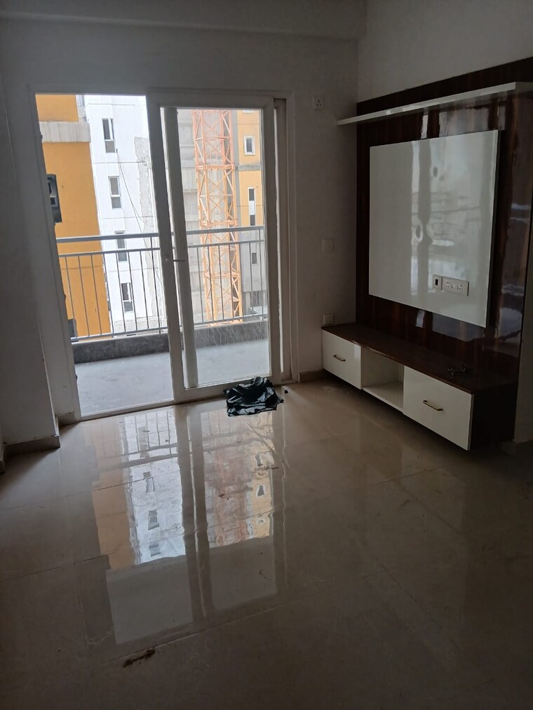 Room, svg-heights 2 Bedroom 870 Sq.Ft. Apartment In Phi Iii Greater Noida Greater Noida 9213154
