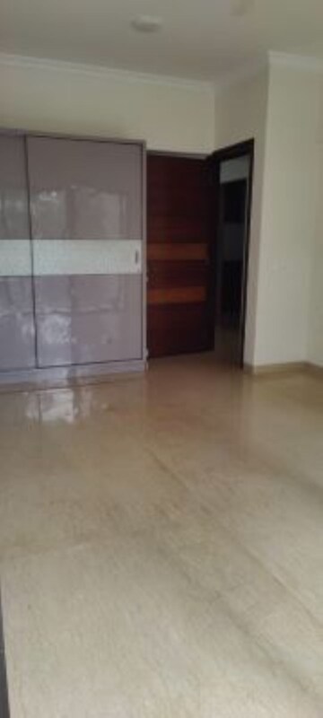 Bathroom in 3 BHK Apartment at Ekta Park Vista, Khar West – for Rent