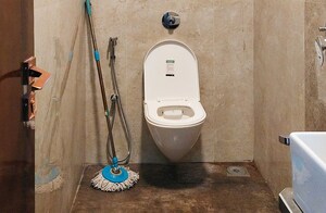 Bathroom in  Pg at Jogeshwari East – for Rent