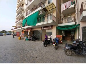  Shop For Sale in Suncity Avenue 76, Sector 76